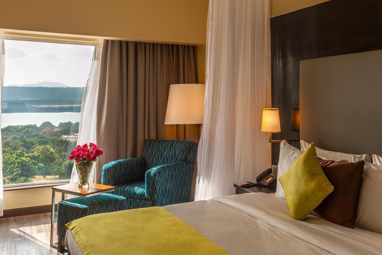 Acacia Premier Hotel Кісуму Екстер'єр фото