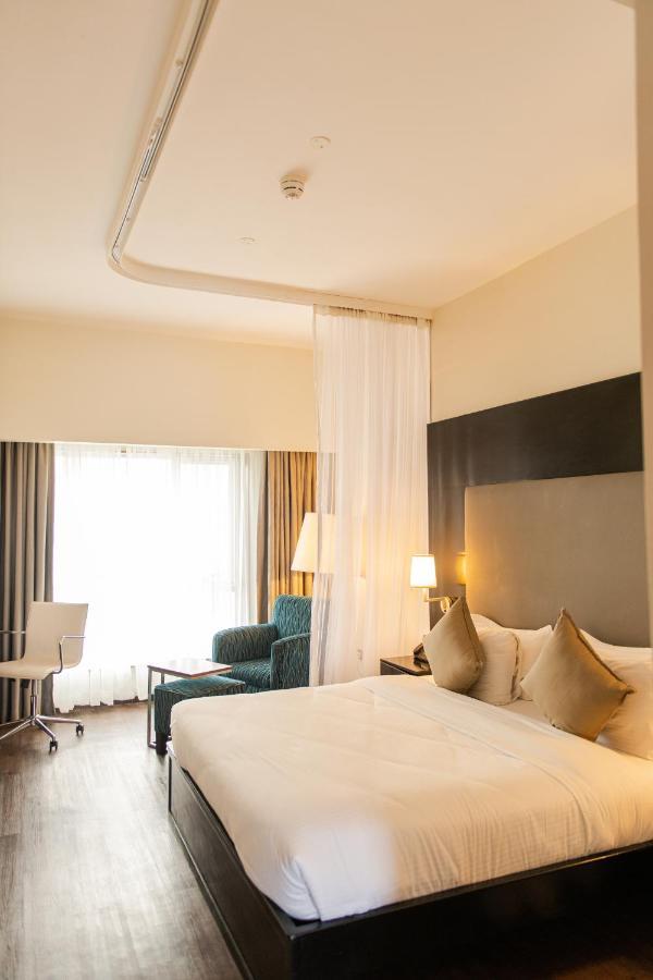 Acacia Premier Hotel Кісуму Екстер'єр фото