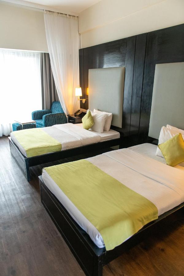 Acacia Premier Hotel Кісуму Екстер'єр фото