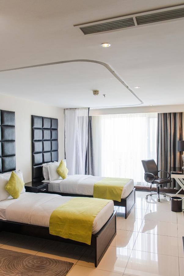 Acacia Premier Hotel Кісуму Екстер'єр фото