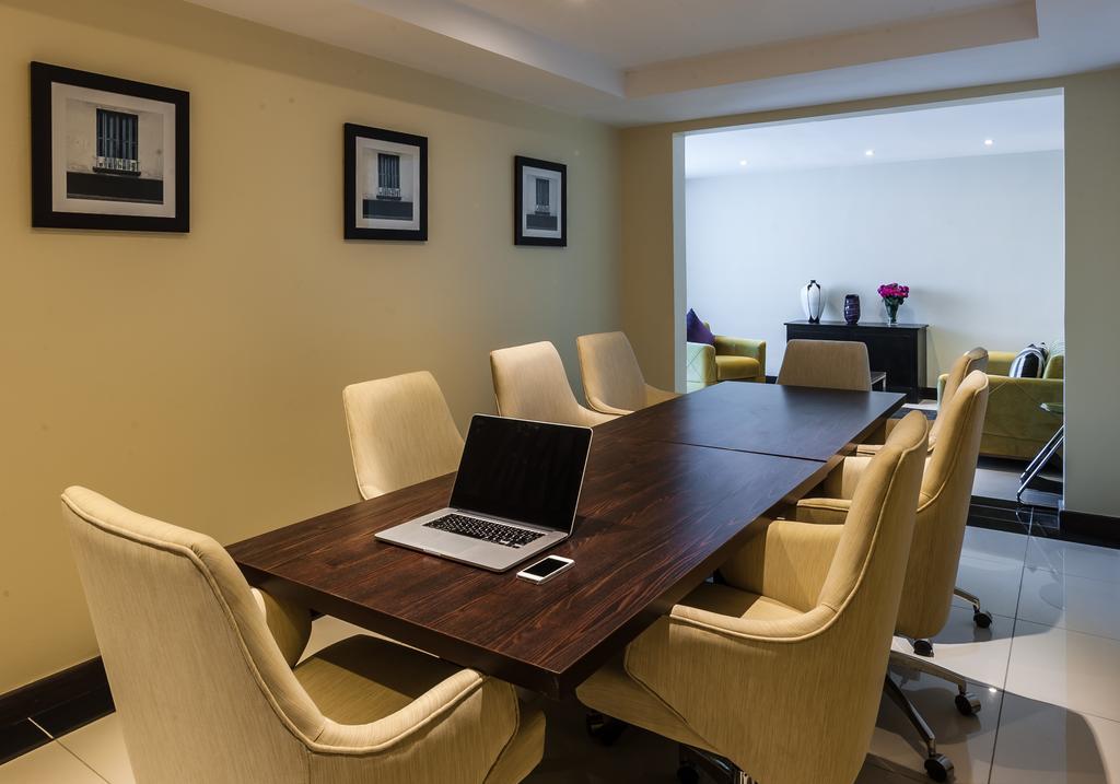 Acacia Premier Hotel Кісуму Екстер'єр фото