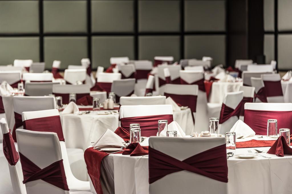 Acacia Premier Hotel Кісуму Екстер'єр фото